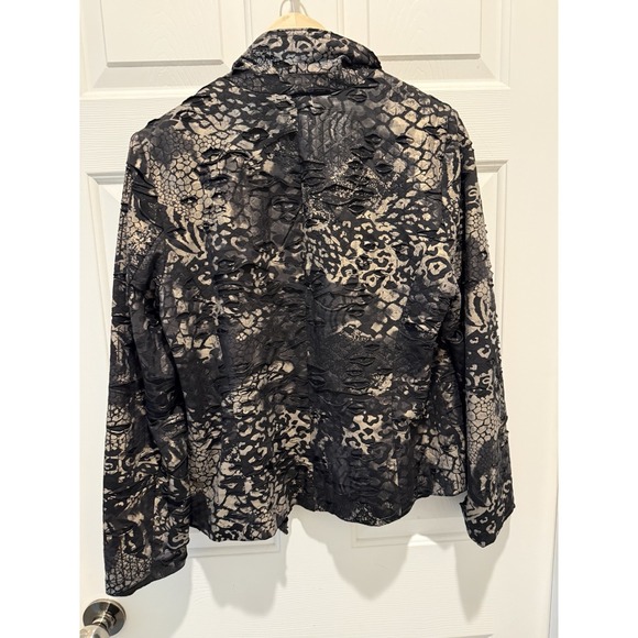 Chico's Animal Print Textured Collared Jacket Black Beige Women's Size 2 - Picture 5 of 6